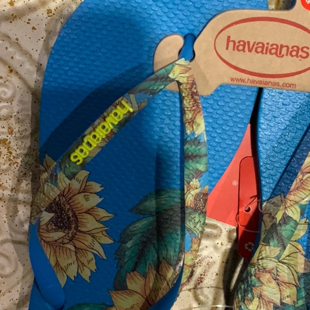 Havaianas Size 11/12 left - Picture 2 of 4